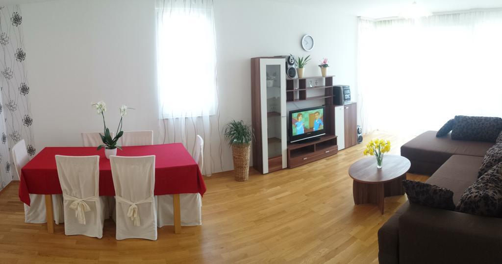 Apartment Kristijan Makarska Szoba fotó
